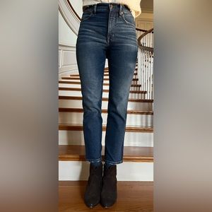 Madewell slim demi bootcut jean. High waisted with slight flare. Size 25.
